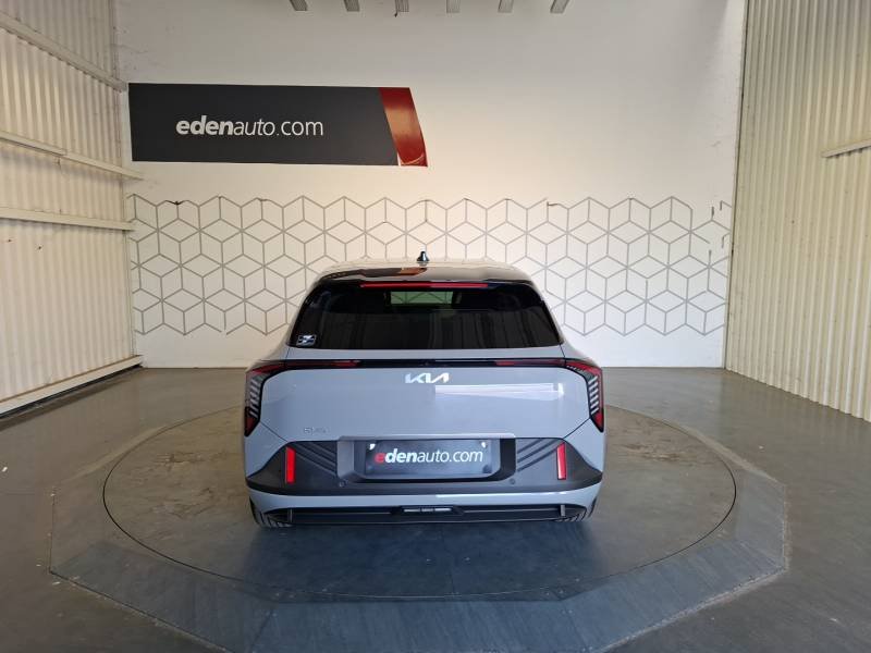 Kia EV4 - Photo 4
