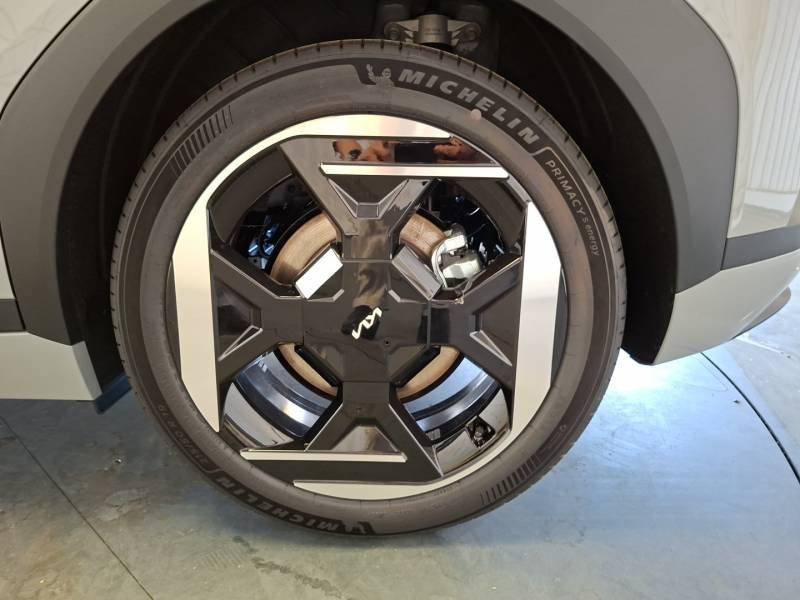 Kia EV4 - Photo 10