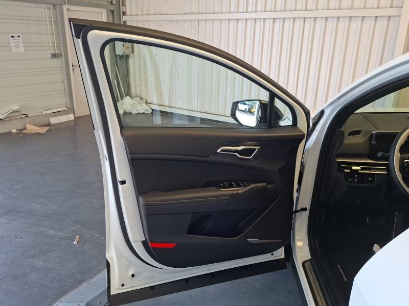 Kia Sportage - Photo 20