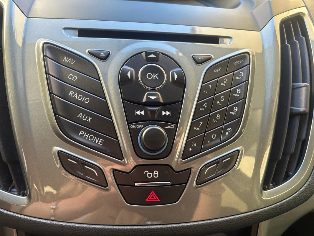 Ford C-Max - Photo 12
