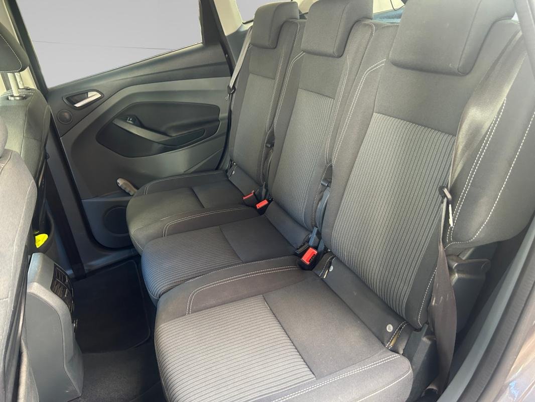 Ford C-Max - Photo 15