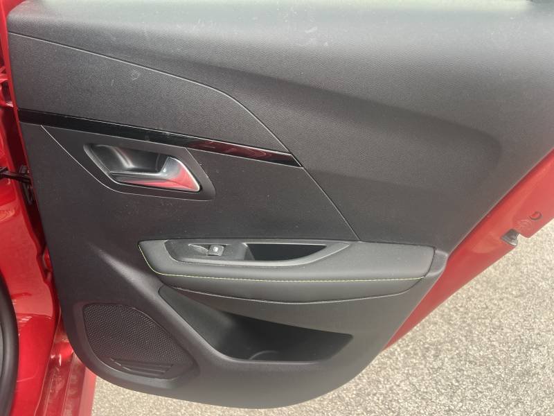 Peugeot 208 - Photo 15
