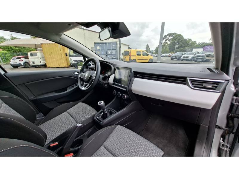 Renault Clio - Photo 17