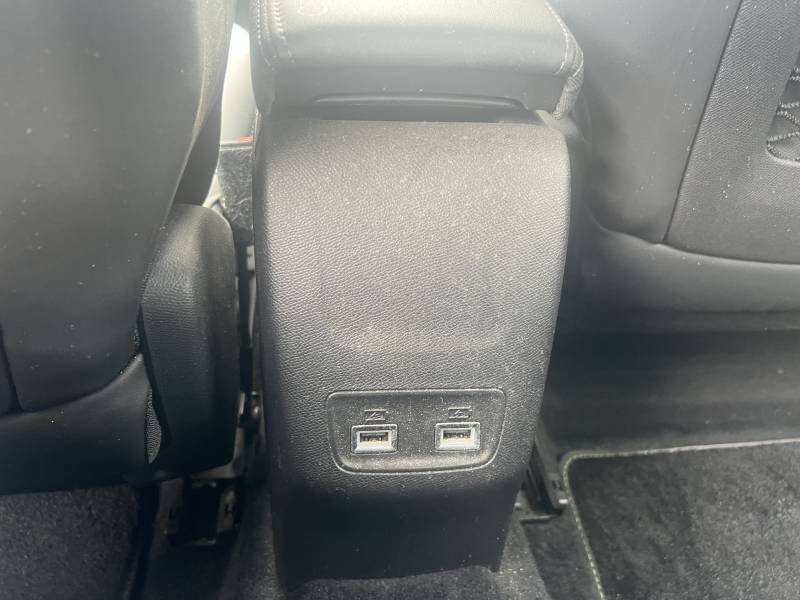 Peugeot 208 - Photo 18
