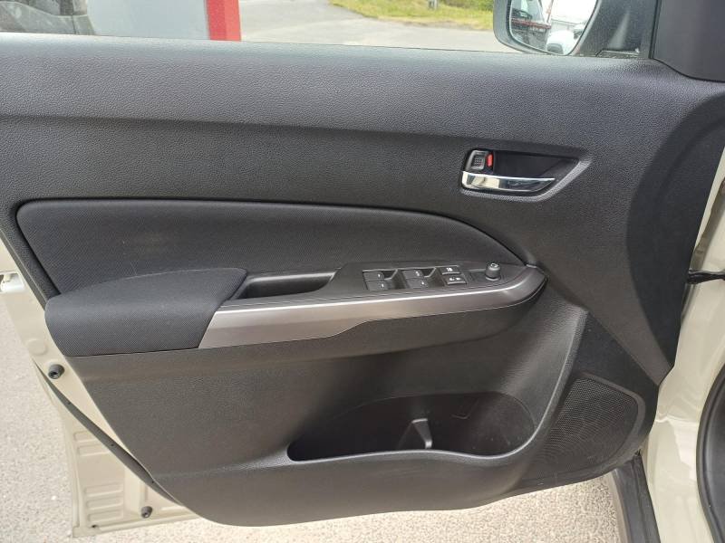 Suzuki Vitara - Photo 14
