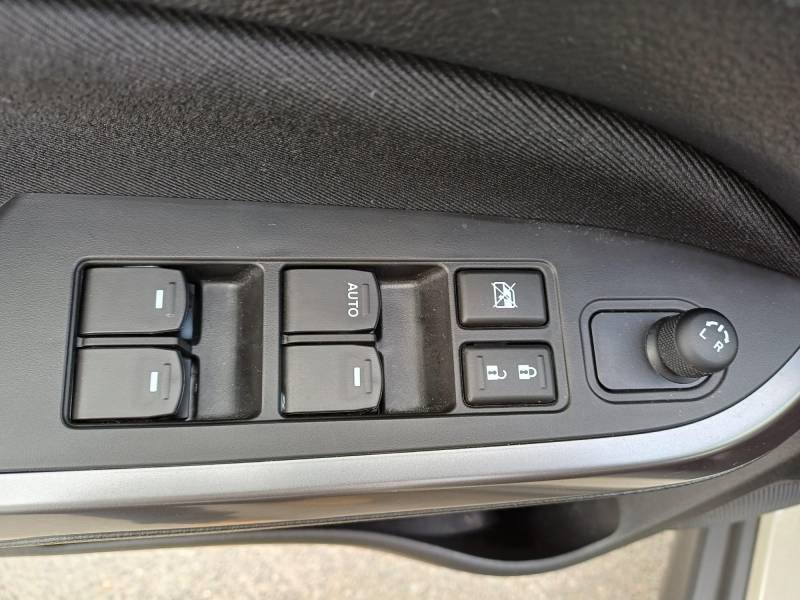 Suzuki Vitara - Photo 15