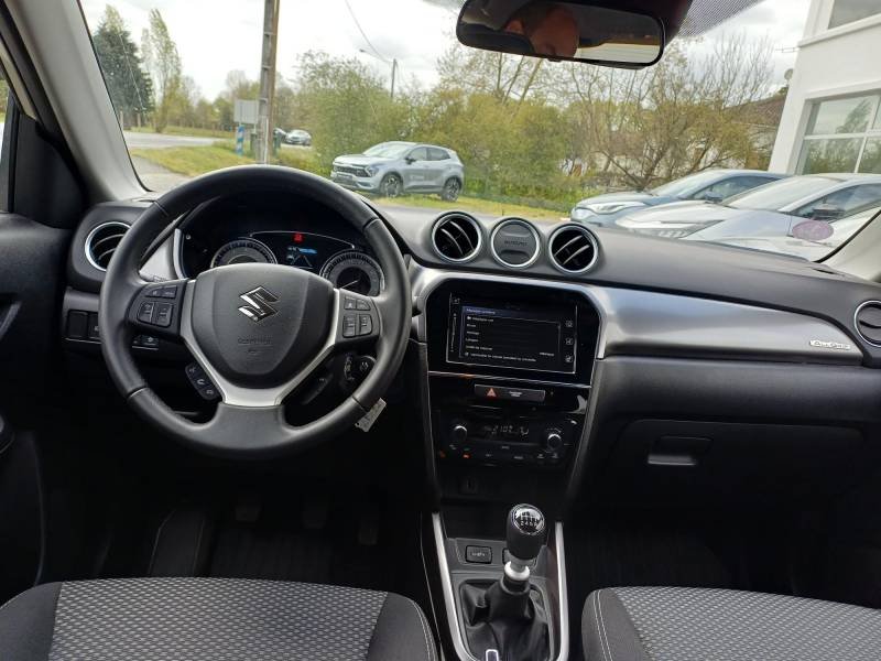 Suzuki Vitara - Photo 22
