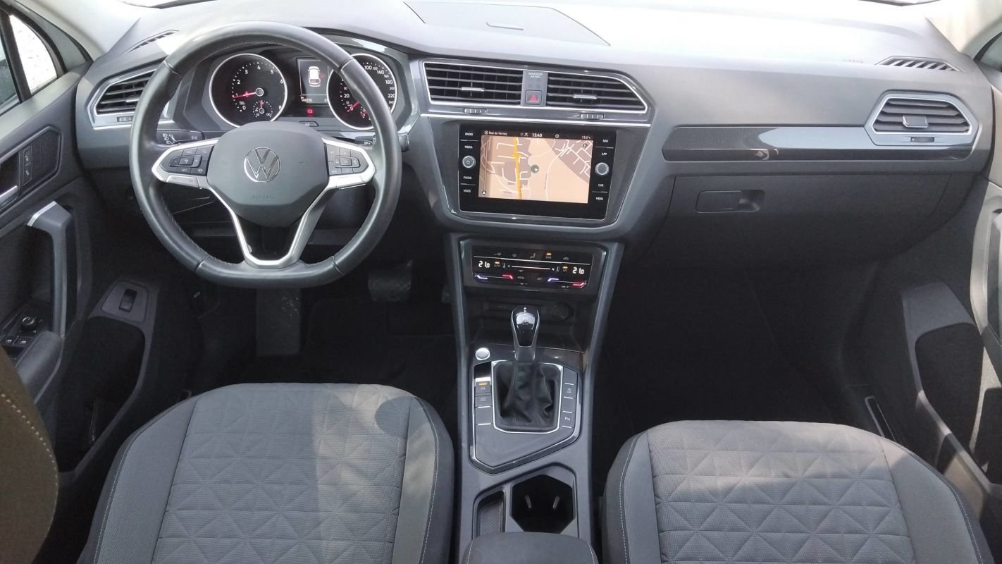Volkswagen Tiguan - Photo 11