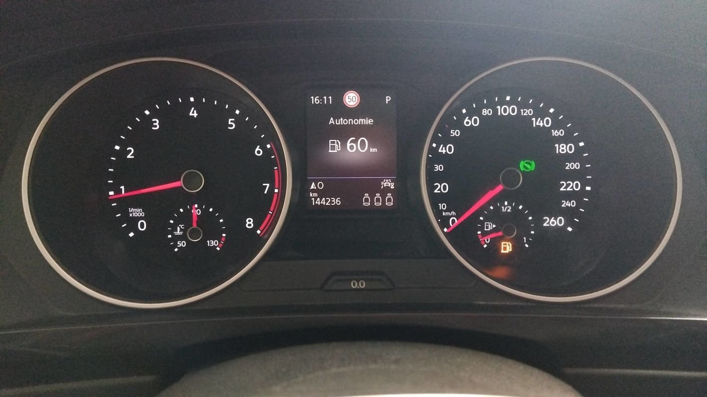 Volkswagen Tiguan - Photo 12