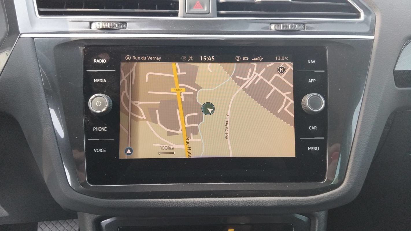 Volkswagen Tiguan - Photo 13