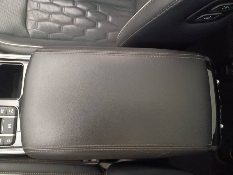 Kia Sorento - Photo 26