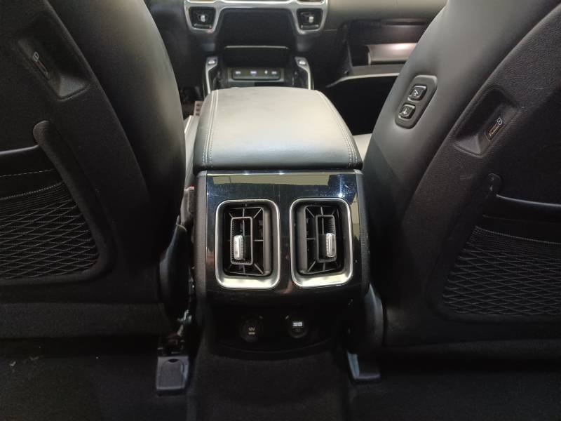 Kia Sorento - Photo 33