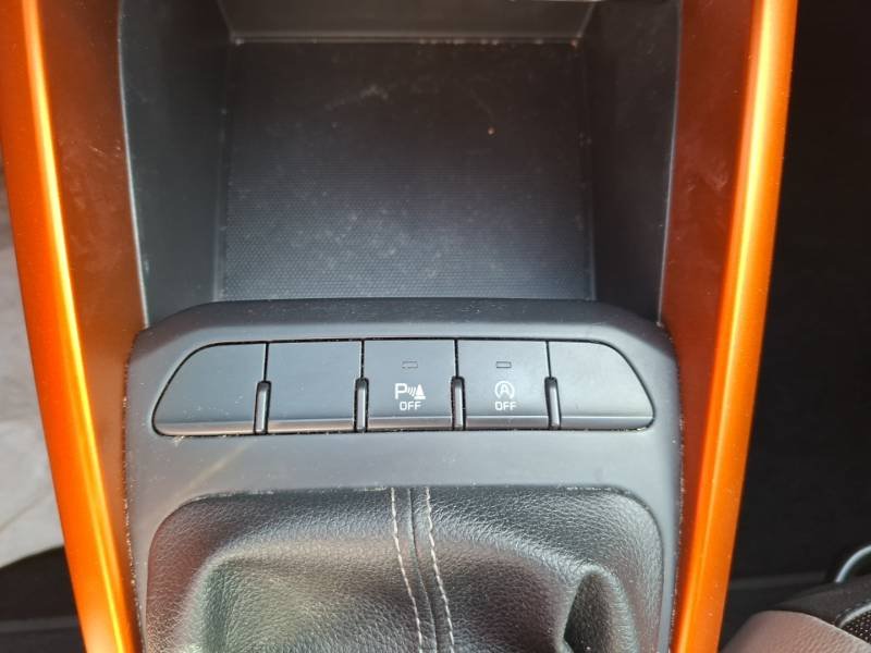 Kia Stonic - Photo 20
