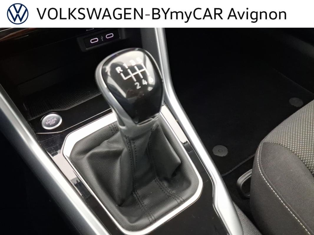 Volkswagen T-Roc - Photo 15