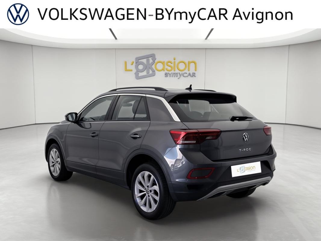 Volkswagen T-Roc - Photo 3