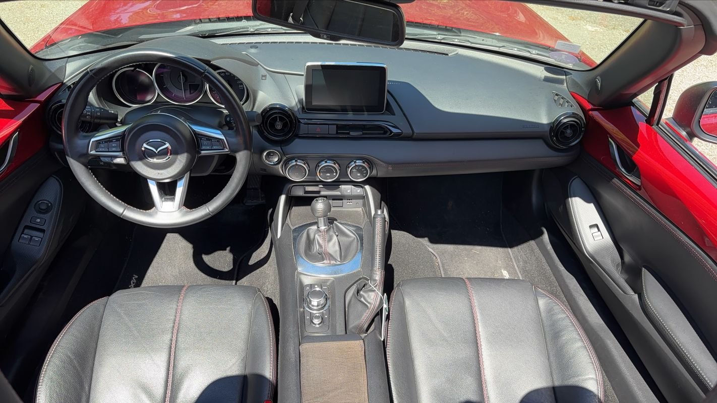 Mazda MX-5 - Photo 11