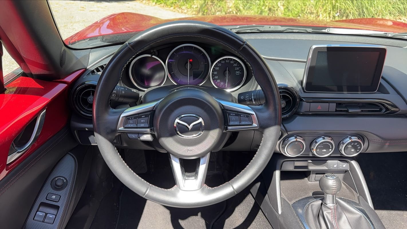 Mazda MX-5 - Photo 23