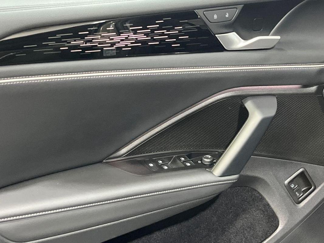 Volkswagen Tiguan - Photo 15