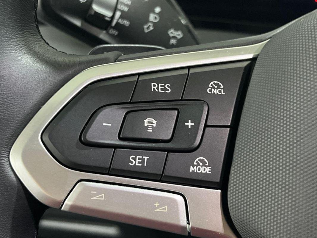 Volkswagen Tiguan - Photo 21
