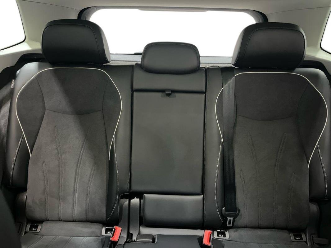 Volkswagen Tiguan - Photo 22