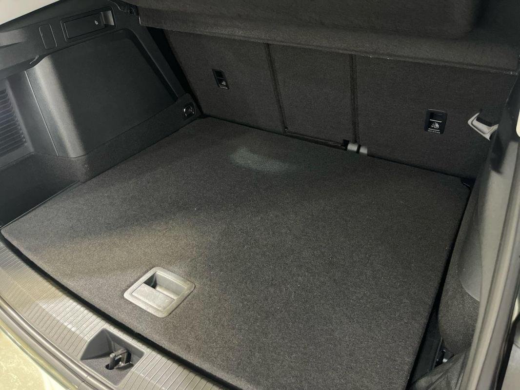 Volkswagen Tiguan - Photo 32