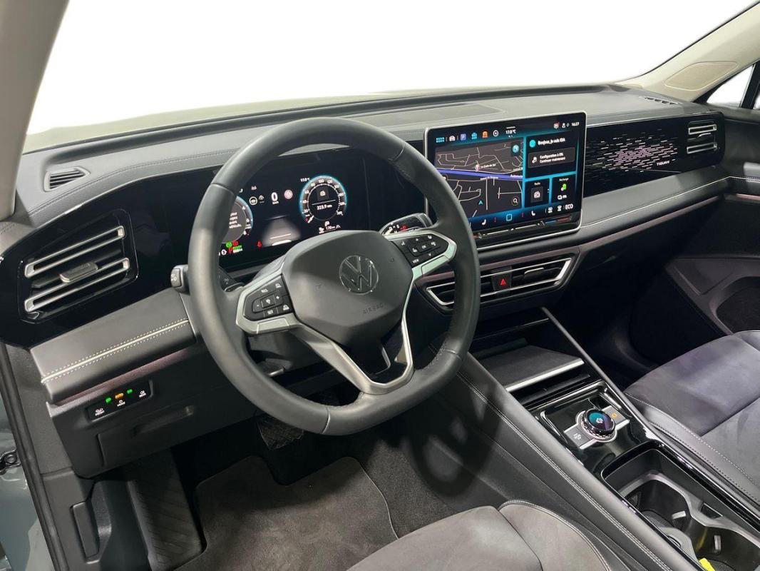 Volkswagen Tiguan - Photo 9