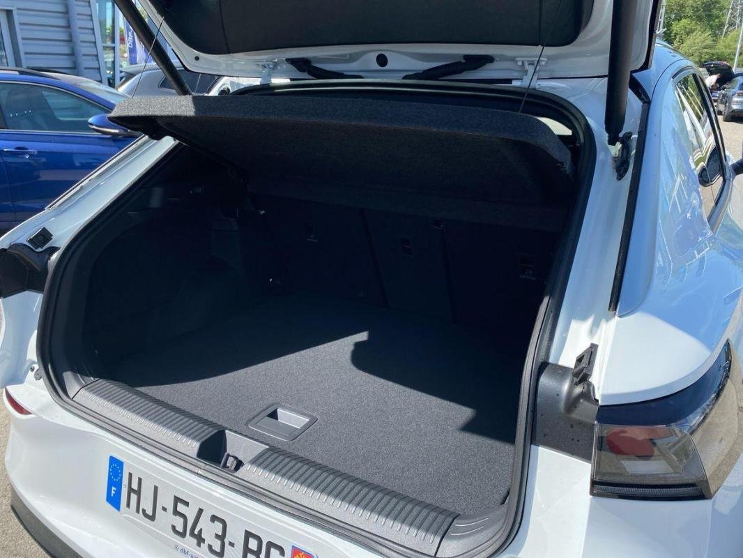 Volkswagen T-Roc - Photo 32