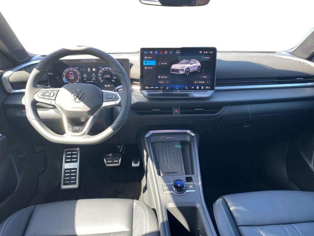 Volkswagen T-Roc - Photo 8