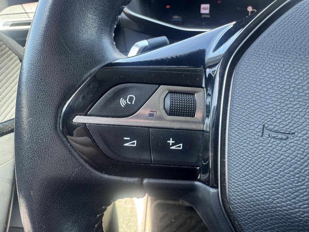 Peugeot 2008 - Photo 11