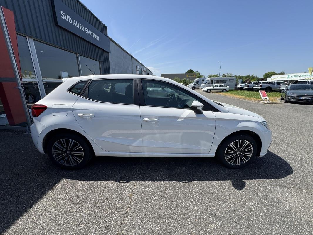 Seat Ibiza - Photo 2