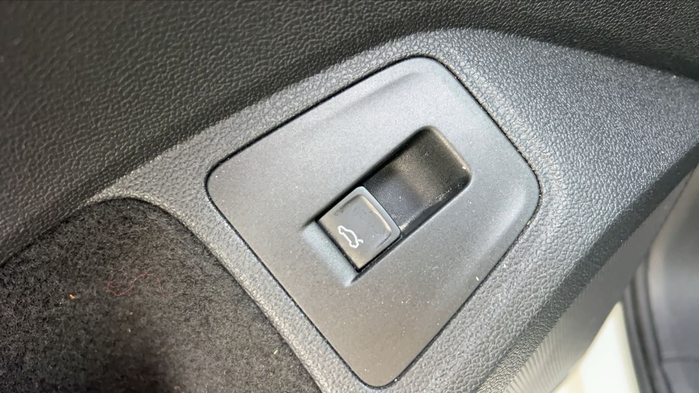 Volkswagen Tiguan - Photo 13