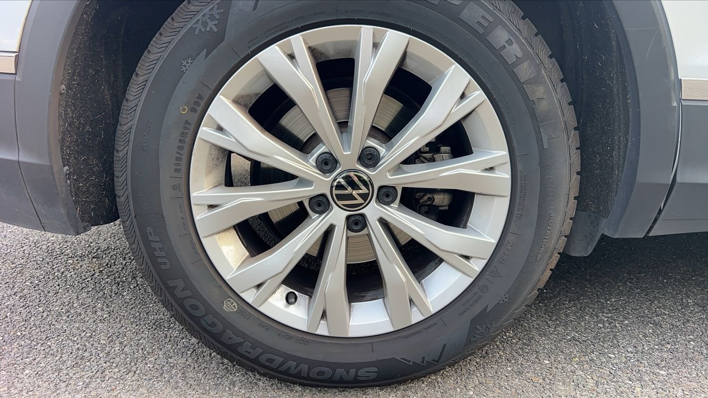 Volkswagen Tiguan - Photo 16