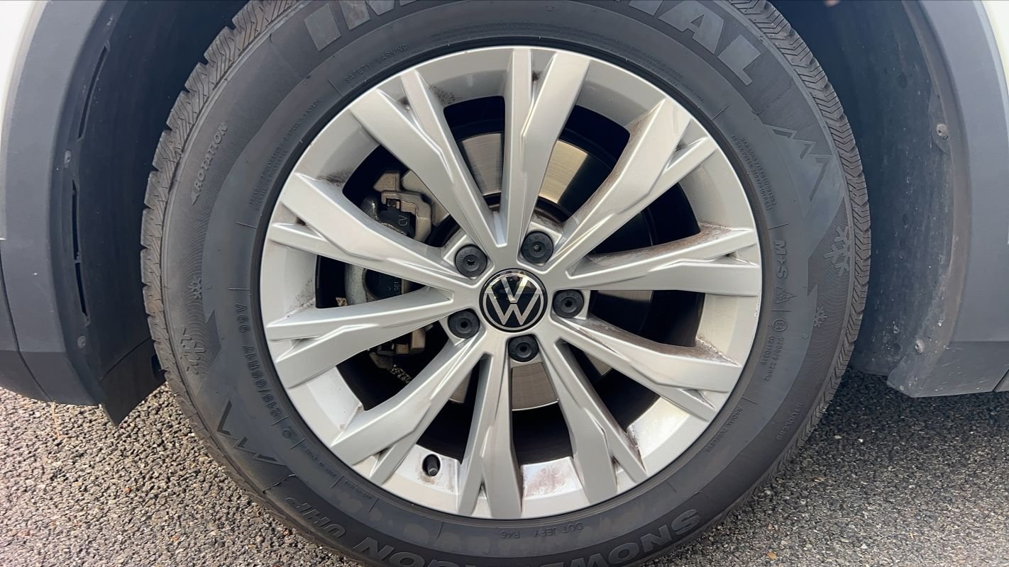 Volkswagen Tiguan - Photo 18