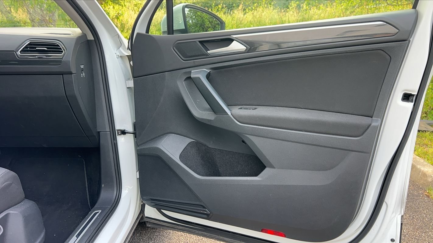 Volkswagen Tiguan - Photo 23