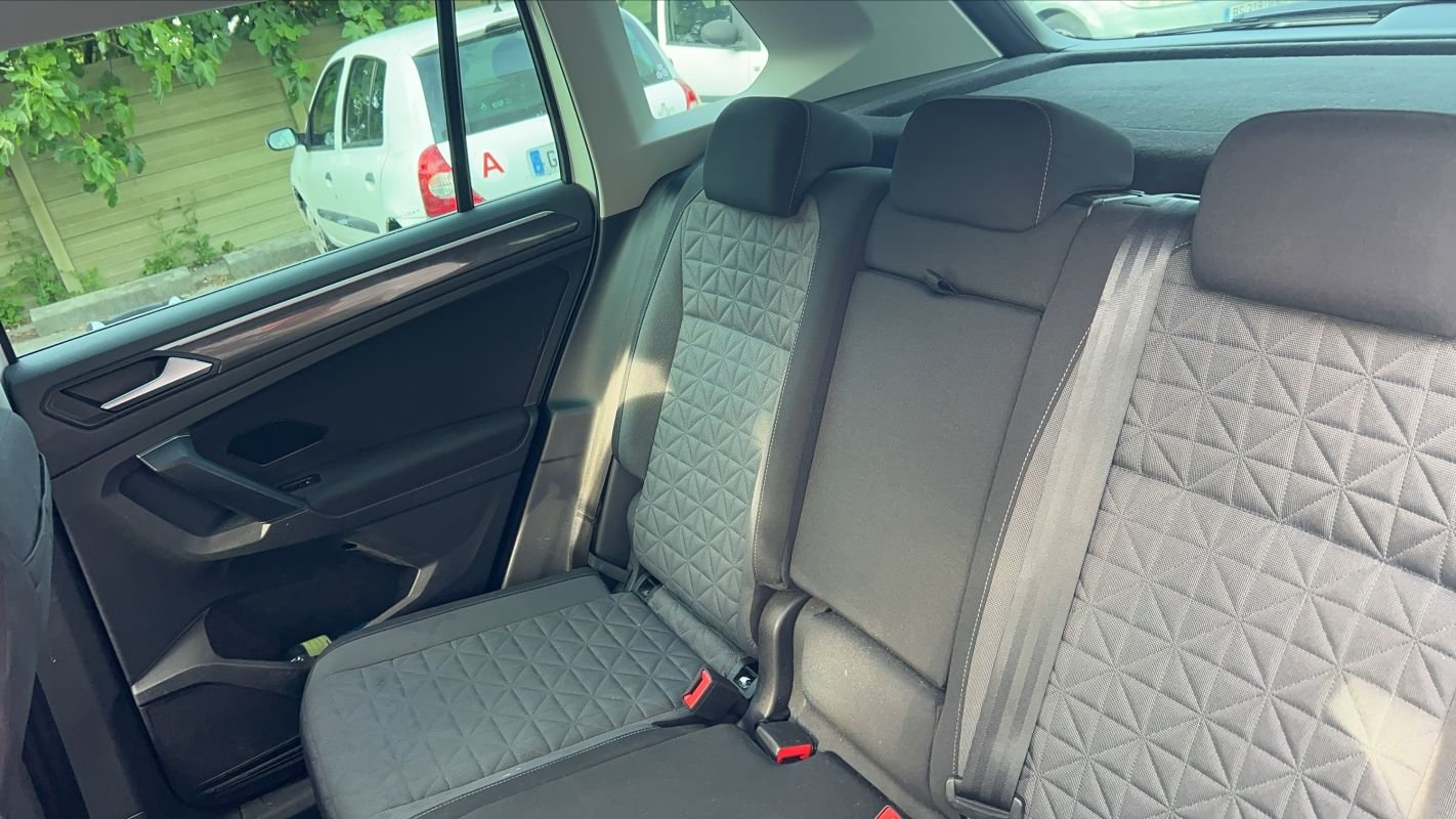 Volkswagen Tiguan - Photo 9