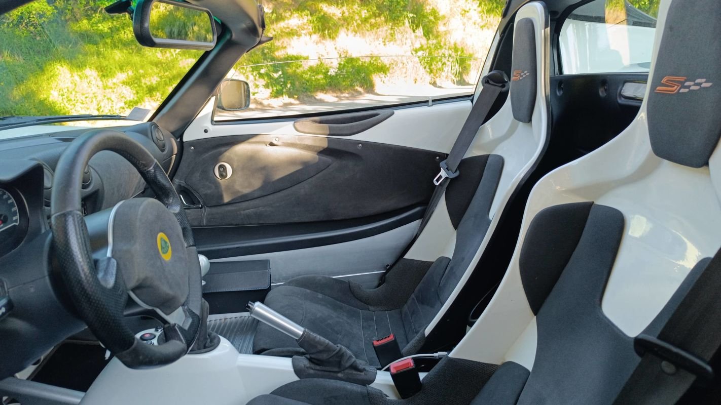 Lotus Elise - Photo 25