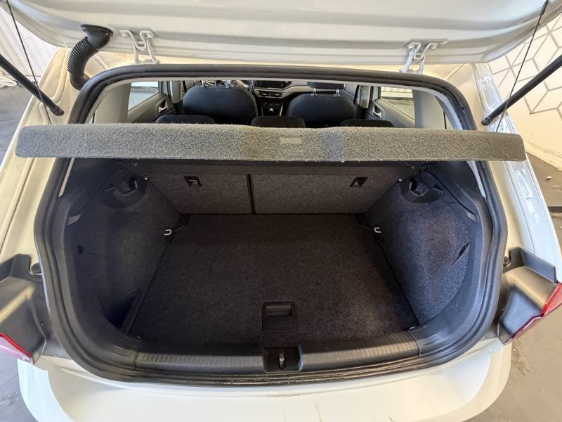 Volkswagen Polo - Photo 15