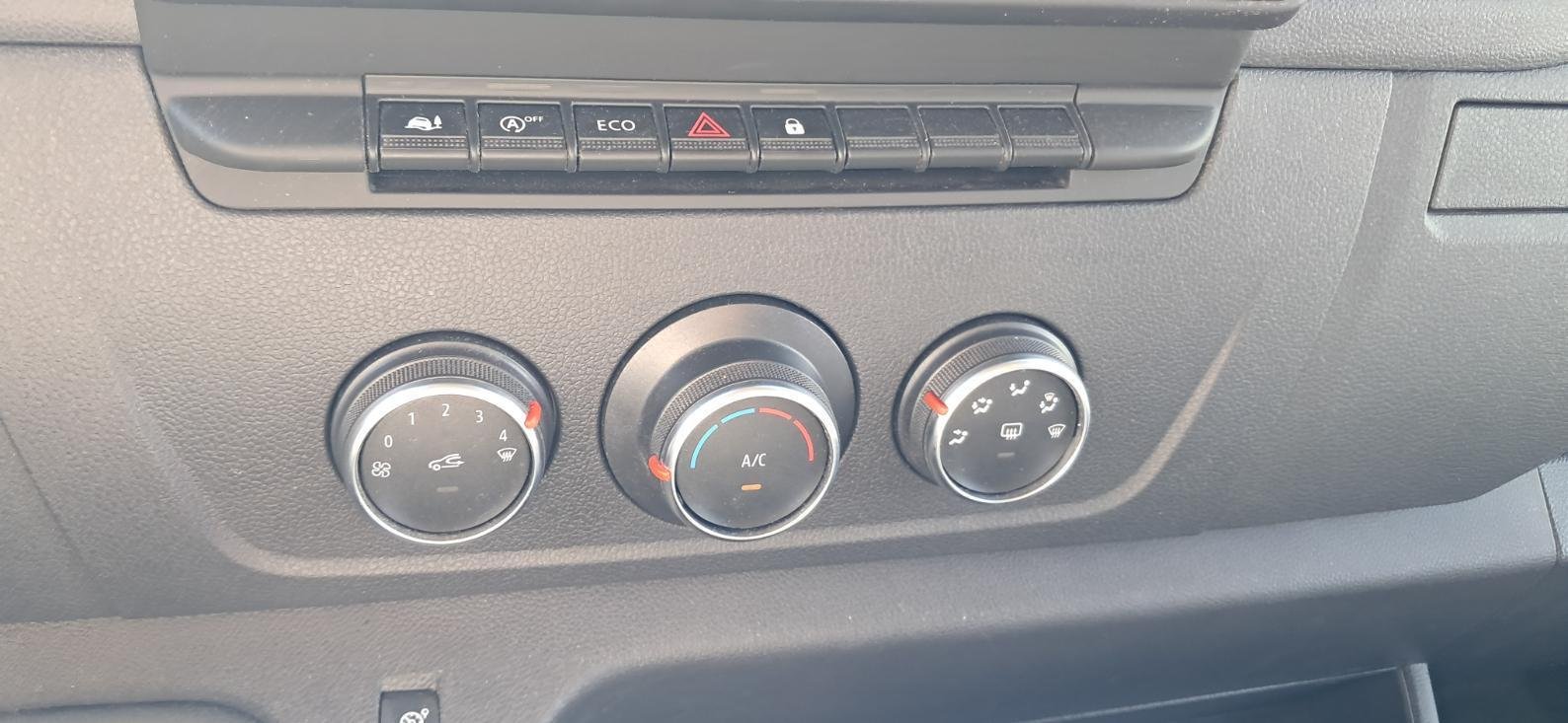 Renault Master - Photo 17