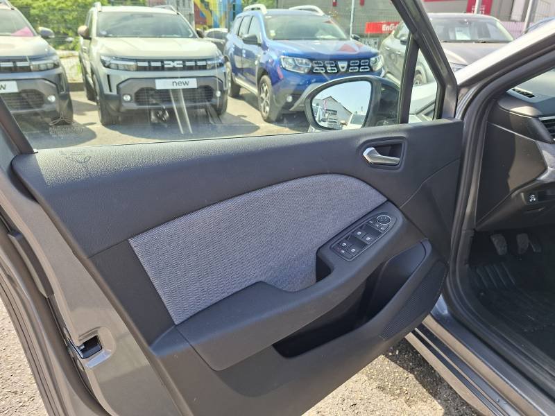 Renault Clio - Photo 15
