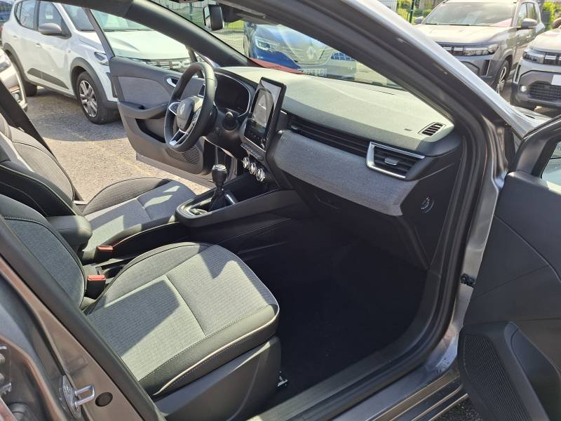 Renault Clio - Photo 22