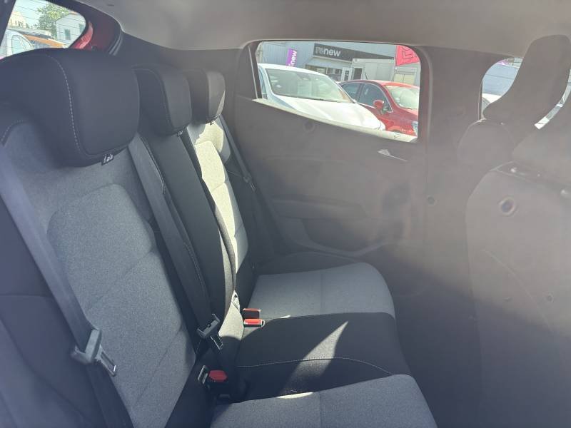Renault Clio - Photo 15