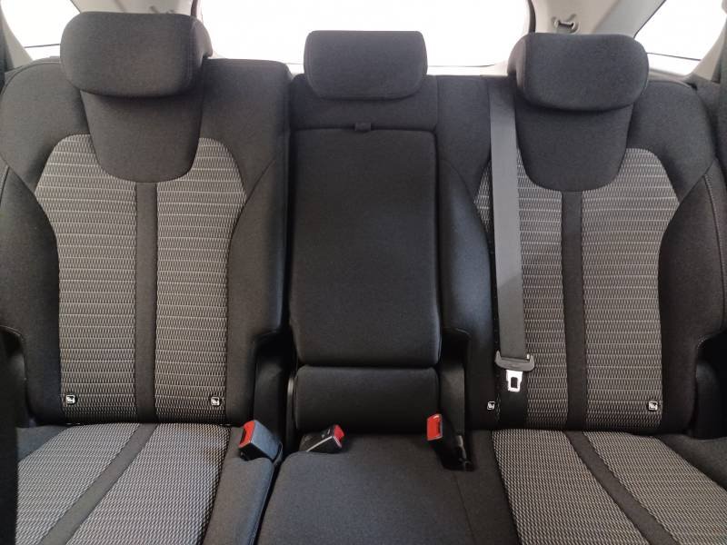 Kia Sorento - Photo 30