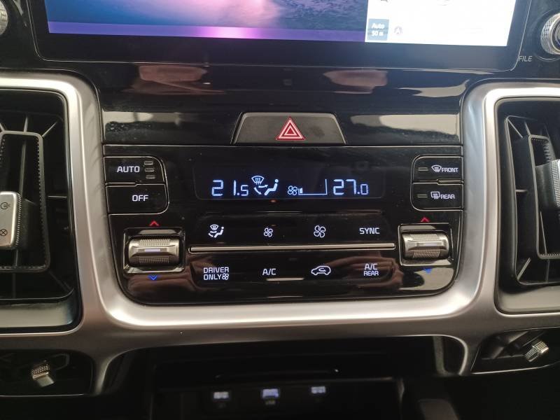 Kia Sorento - Photo 31