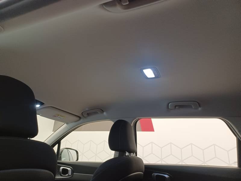 Kia Sorento - Photo 34