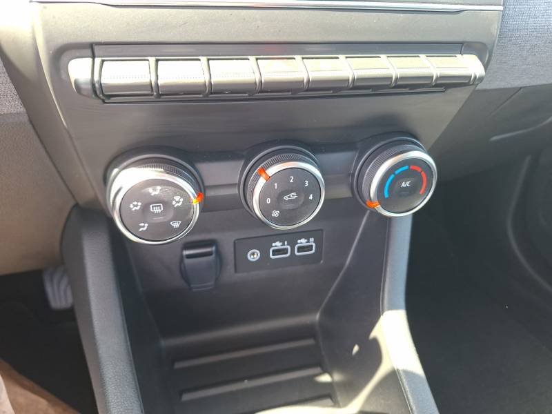 Renault Clio - Photo 23
