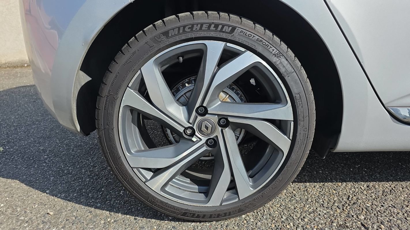 Renault Clio - Photo 16