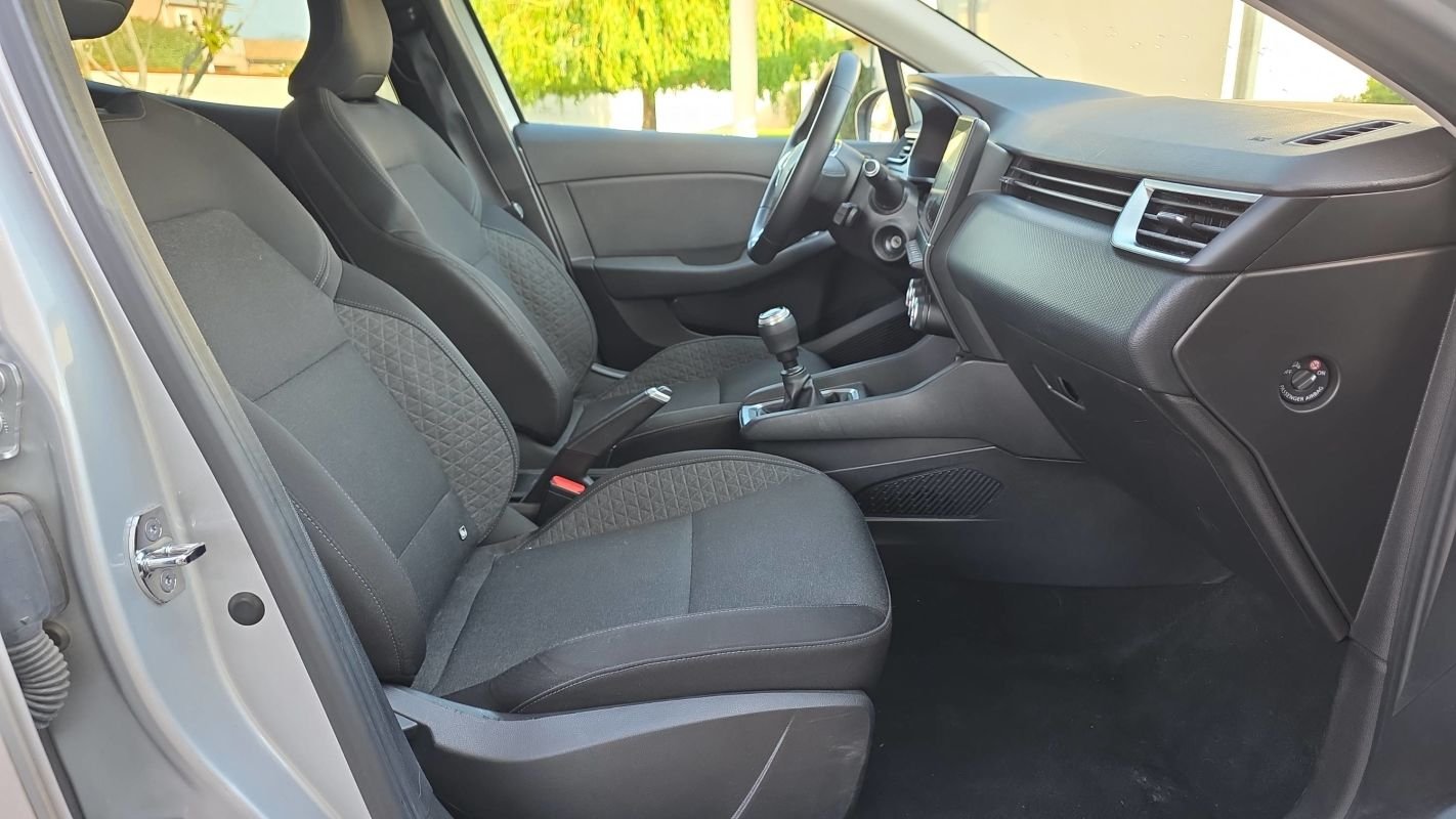 Renault Clio - Photo 25