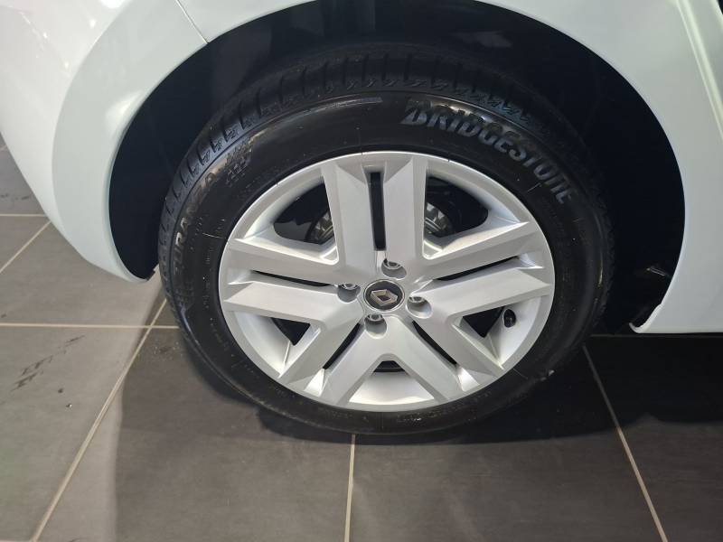 Renault Clio - Photo 23