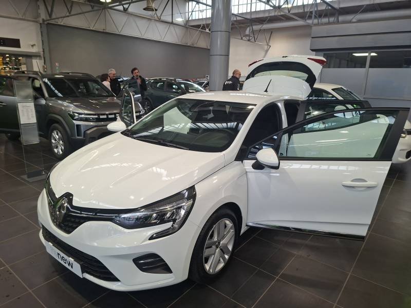 Renault Clio - Photo 25