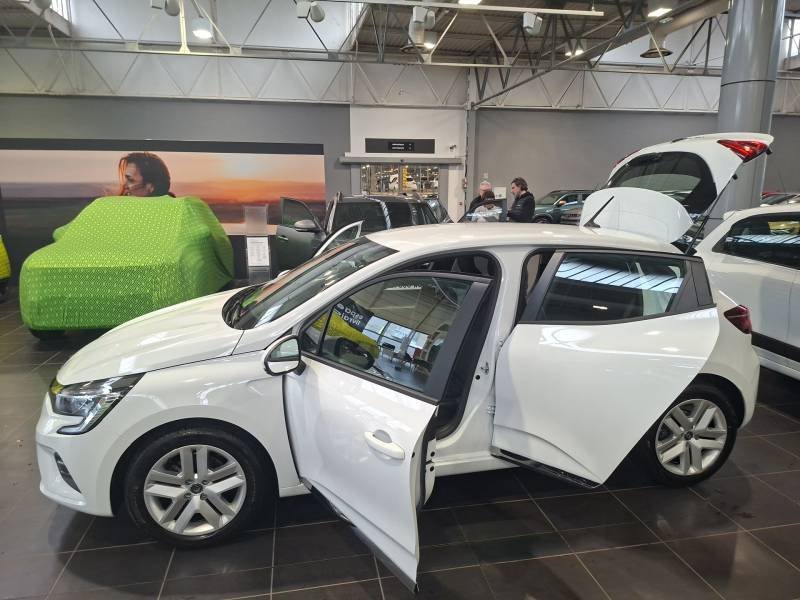 Renault Clio - Photo 26